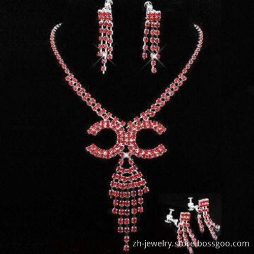 Silver Rhinestone Necklace Sets, The Necklace Can Match the Earrings and Necklace and Rings
